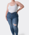 Jeans skinny con rotura