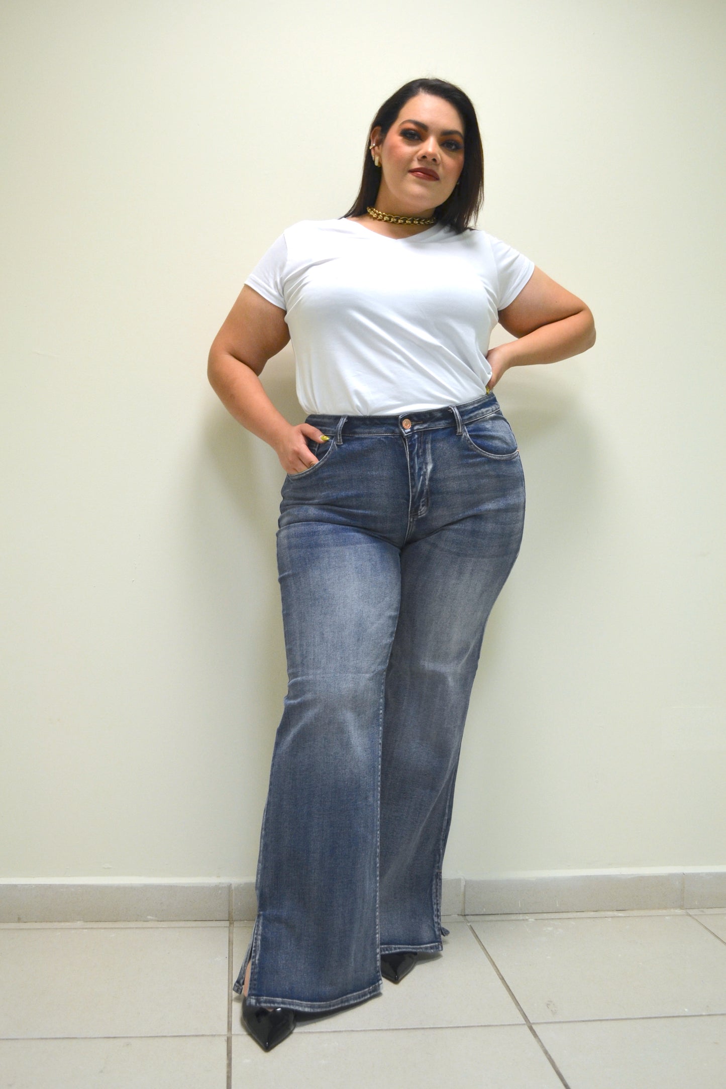 Jeans Corte Wide con Abertura