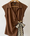 Blusa Manga Larga Cruzada con Escote
