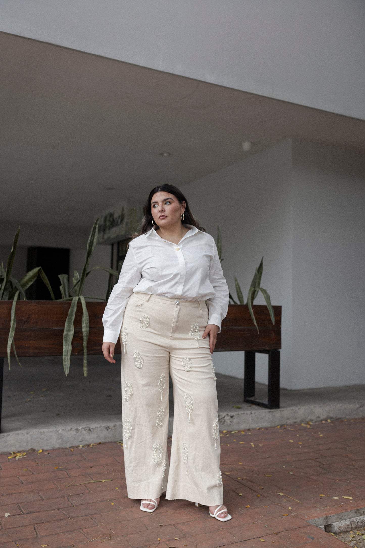 Pantalón Corte Wide con Perlas