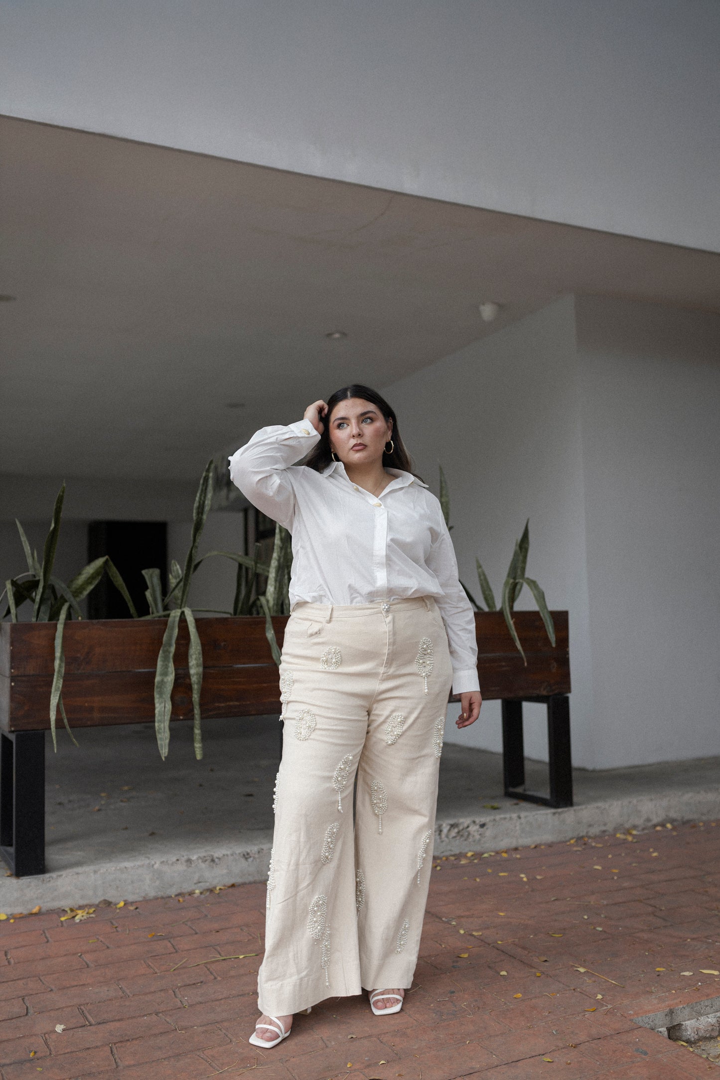 Pantalón Corte Wide con Perlas
