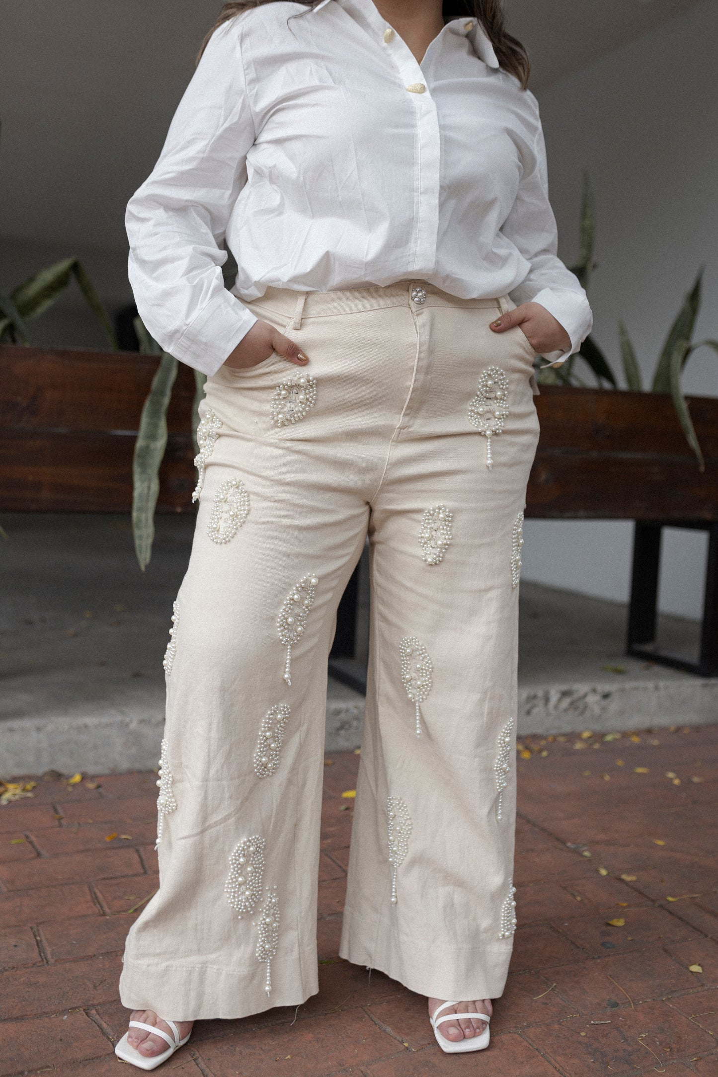 Pantalón Corte Wide con Perlas