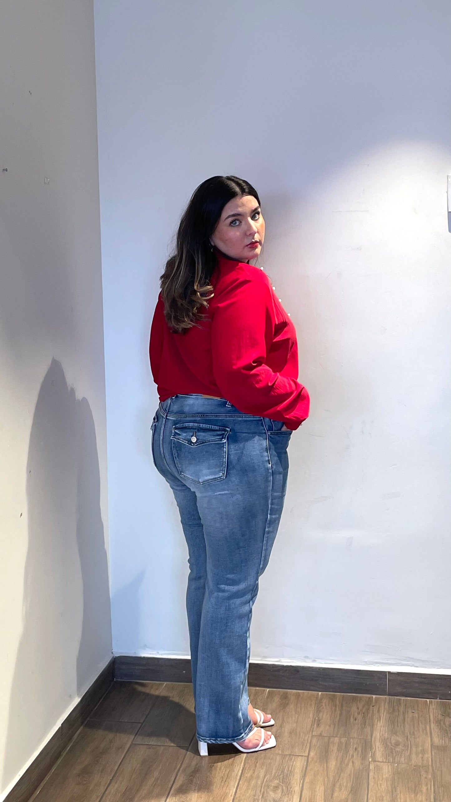 Blusa Camisera con Pedrerias