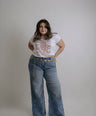 Jeans Corte Wide Con Encaje