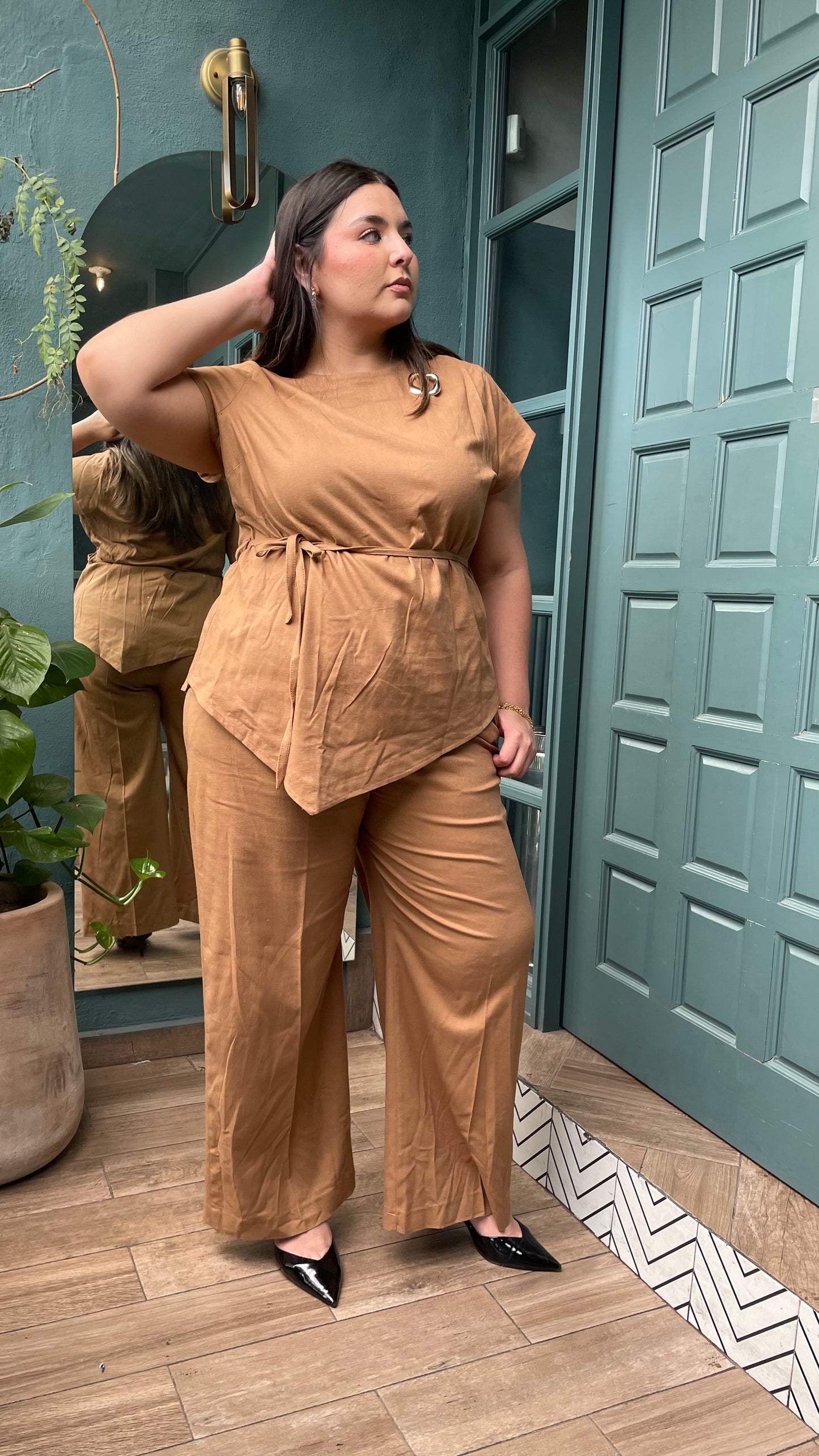 Conjunto De Pantalon Asimetrico