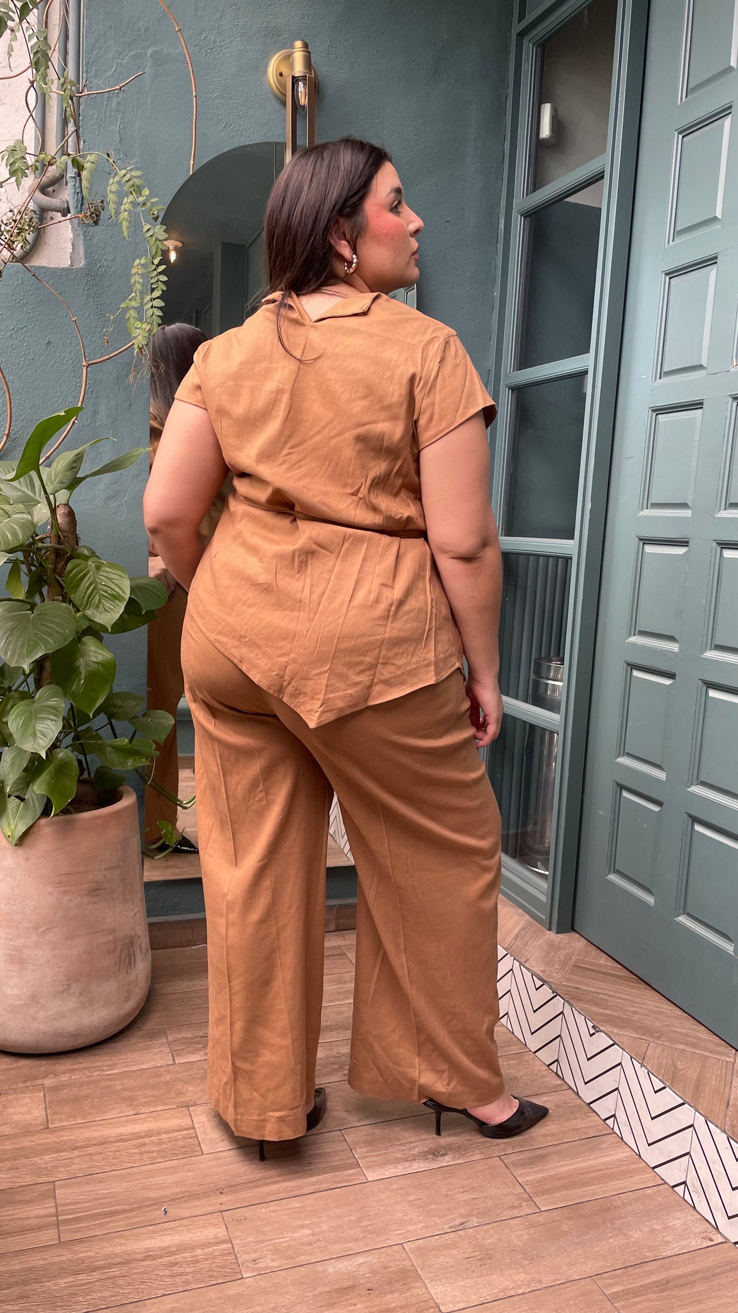 Conjunto De Pantalon Asimetrico