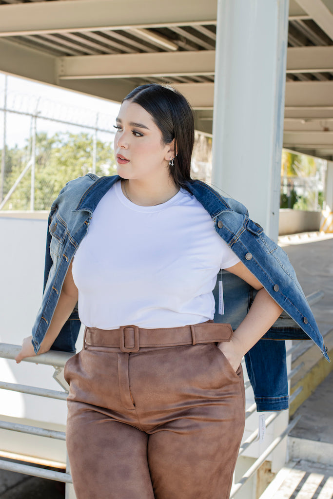 Blusa Básica Cuello Redondo