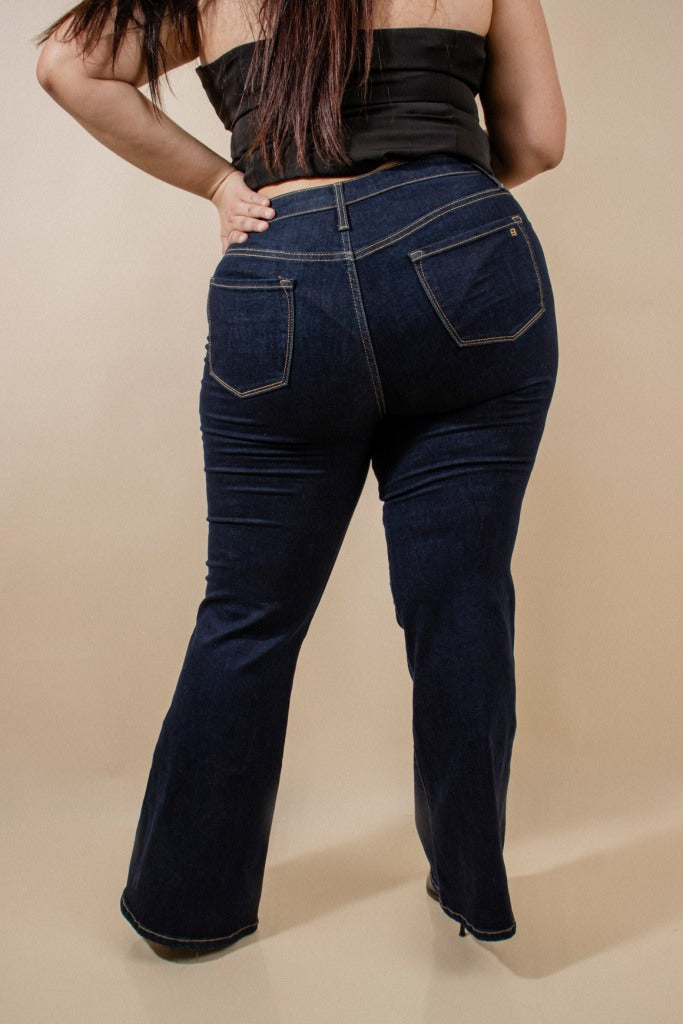 Jeans Corte Flare