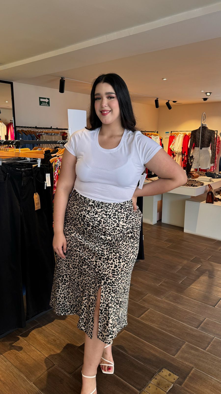 Falda En Satin Animal Print