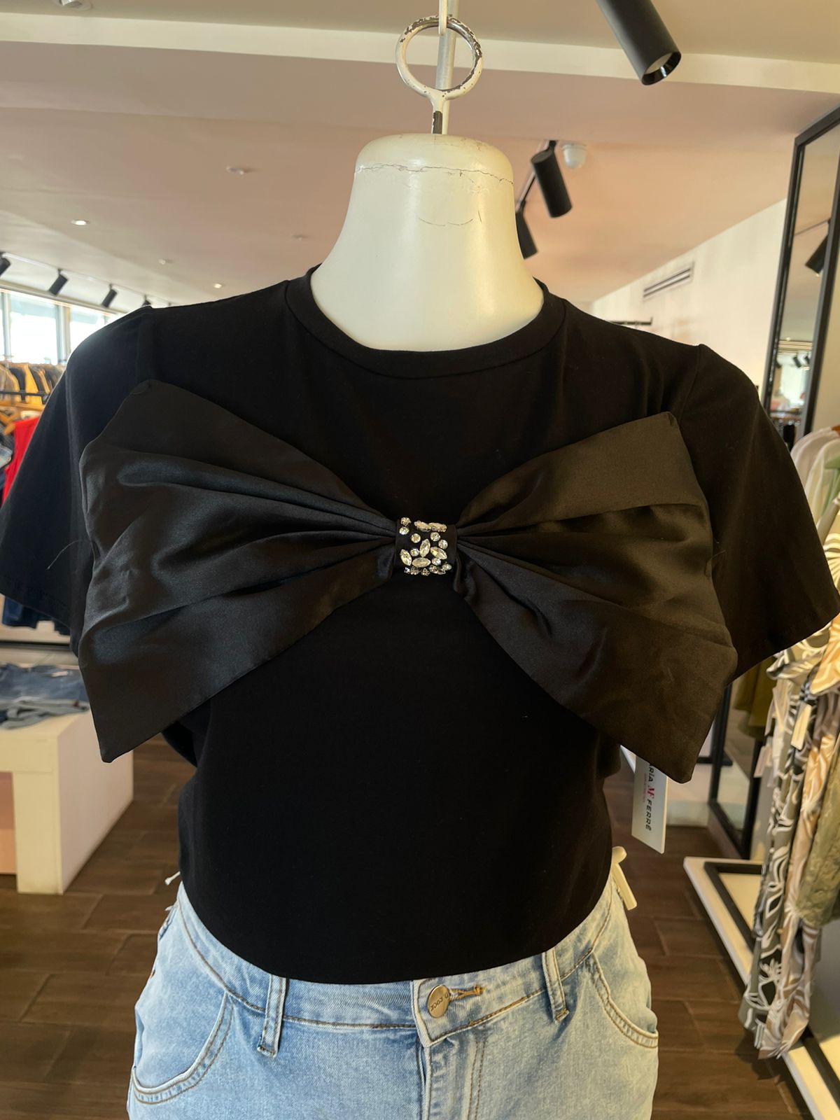 Camiseta Con Moño