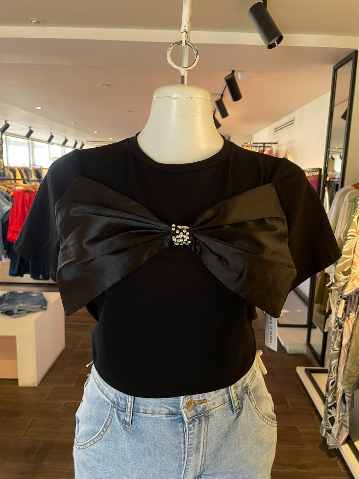 Camiseta Con Moño