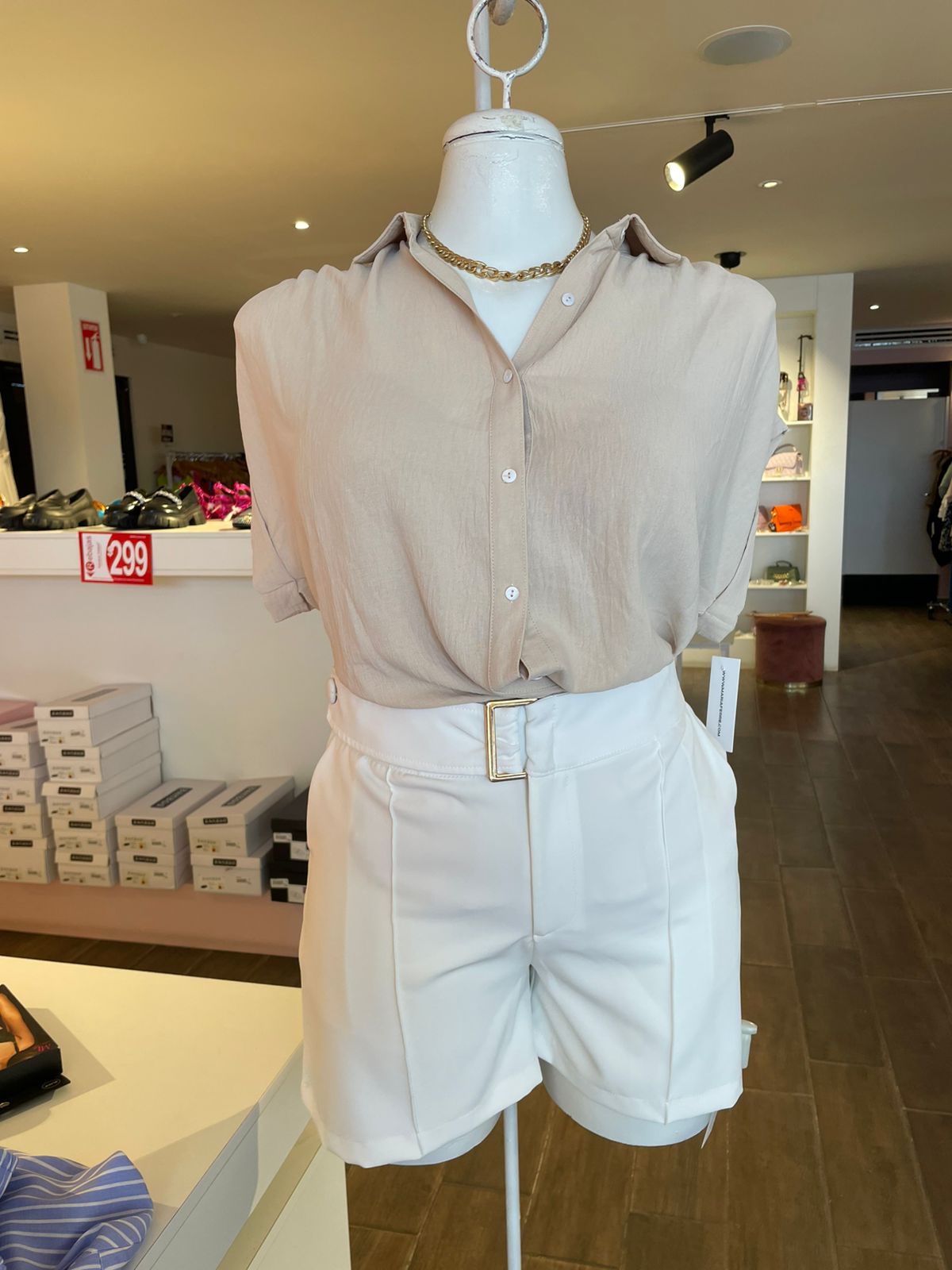 Short Con Cinto