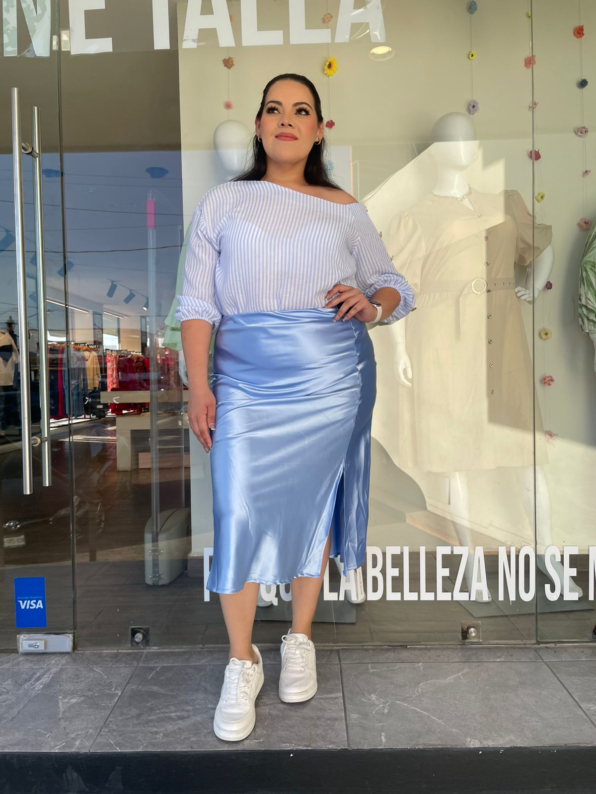 Falda En Satin Lisa