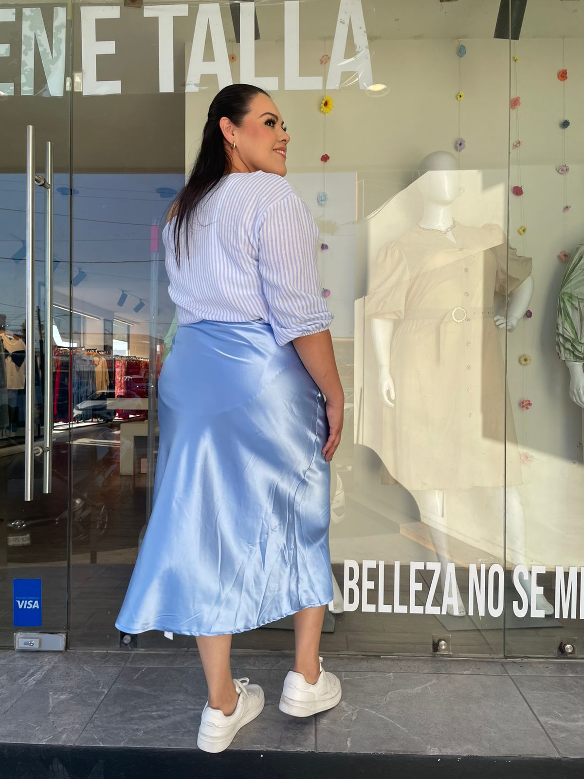 Falda En Satin Lisa