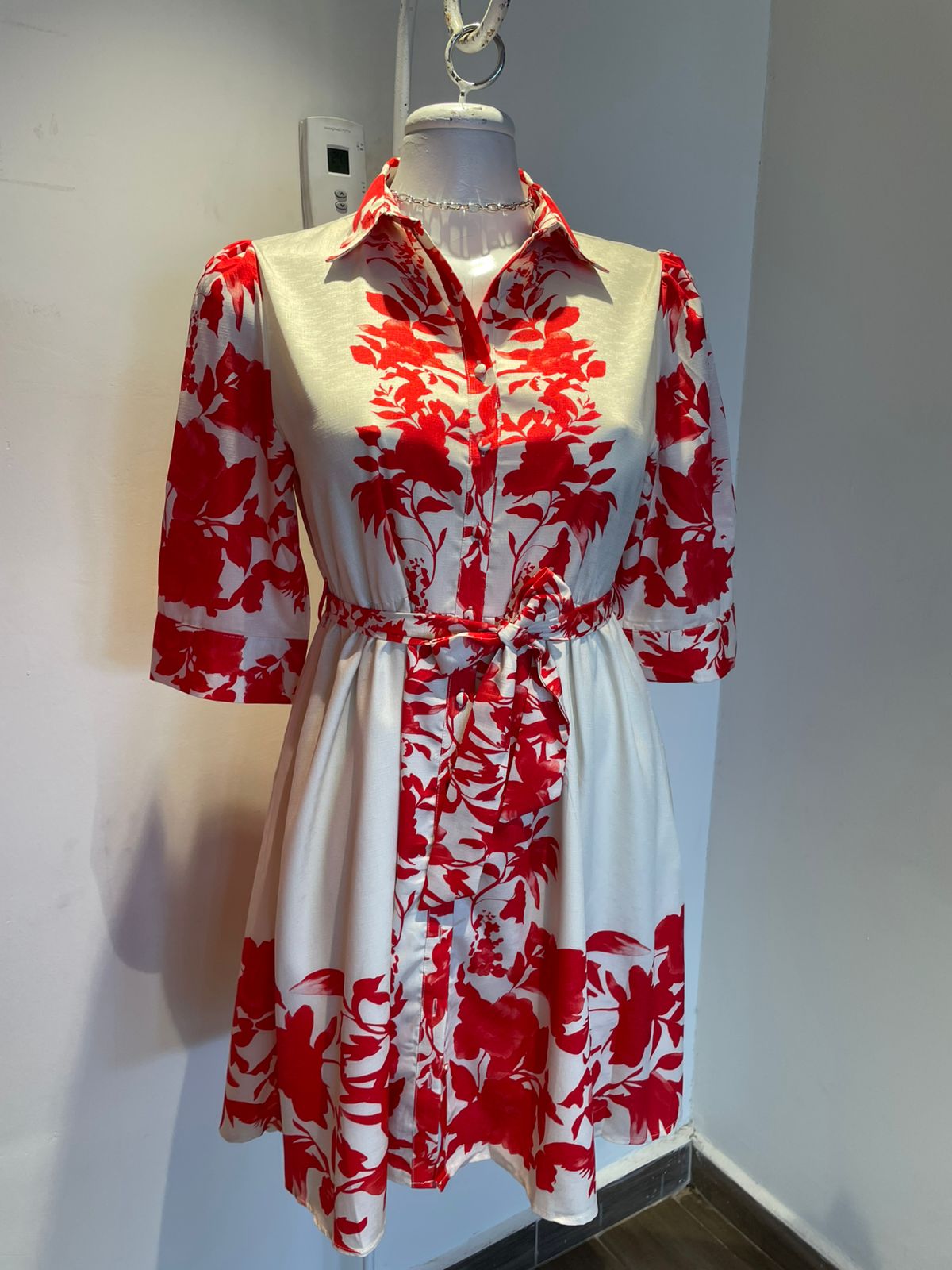 Vestido Estampado Cinto Manga Corta
