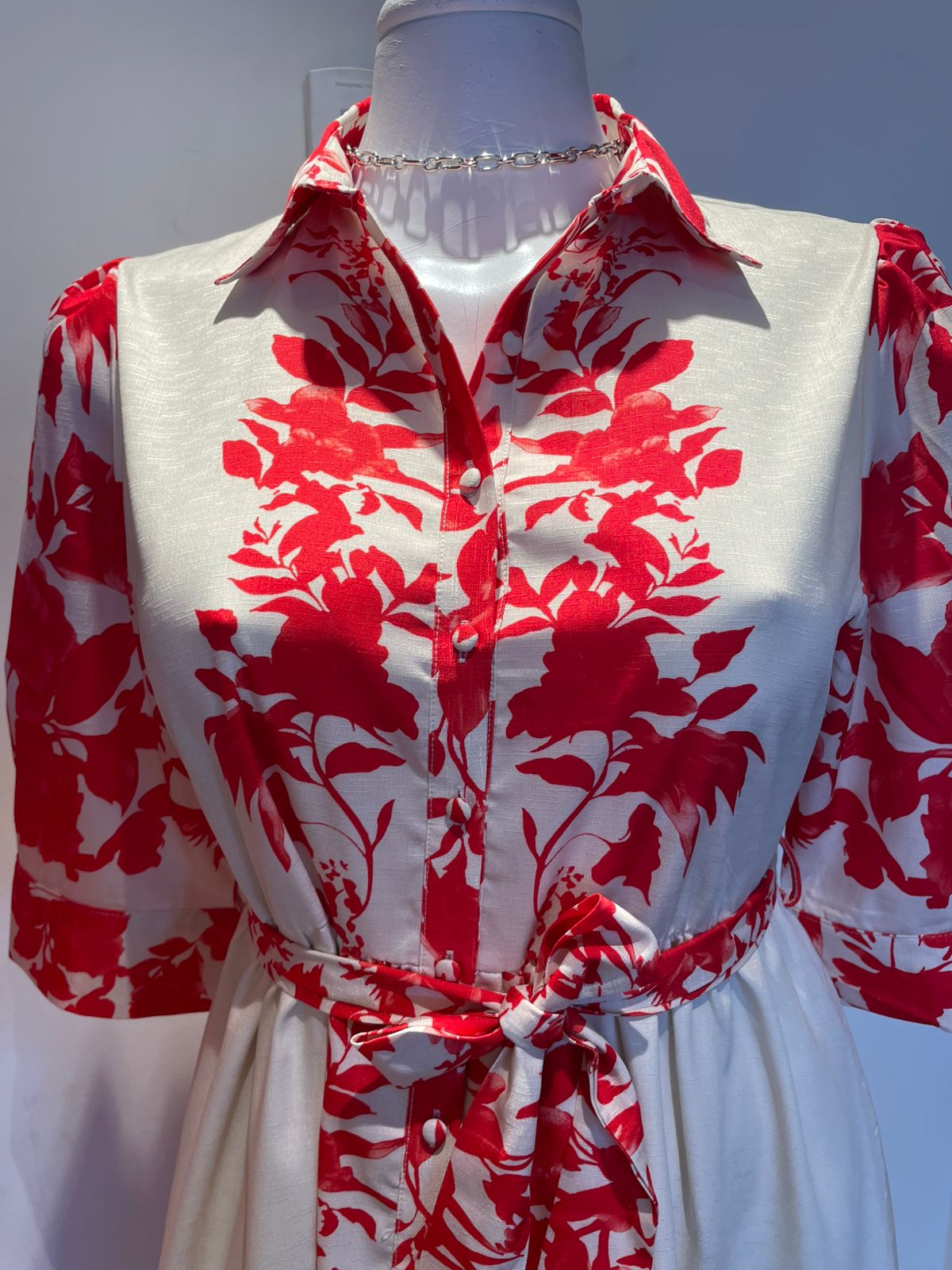 Vestido Estampado Cinto Manga Corta