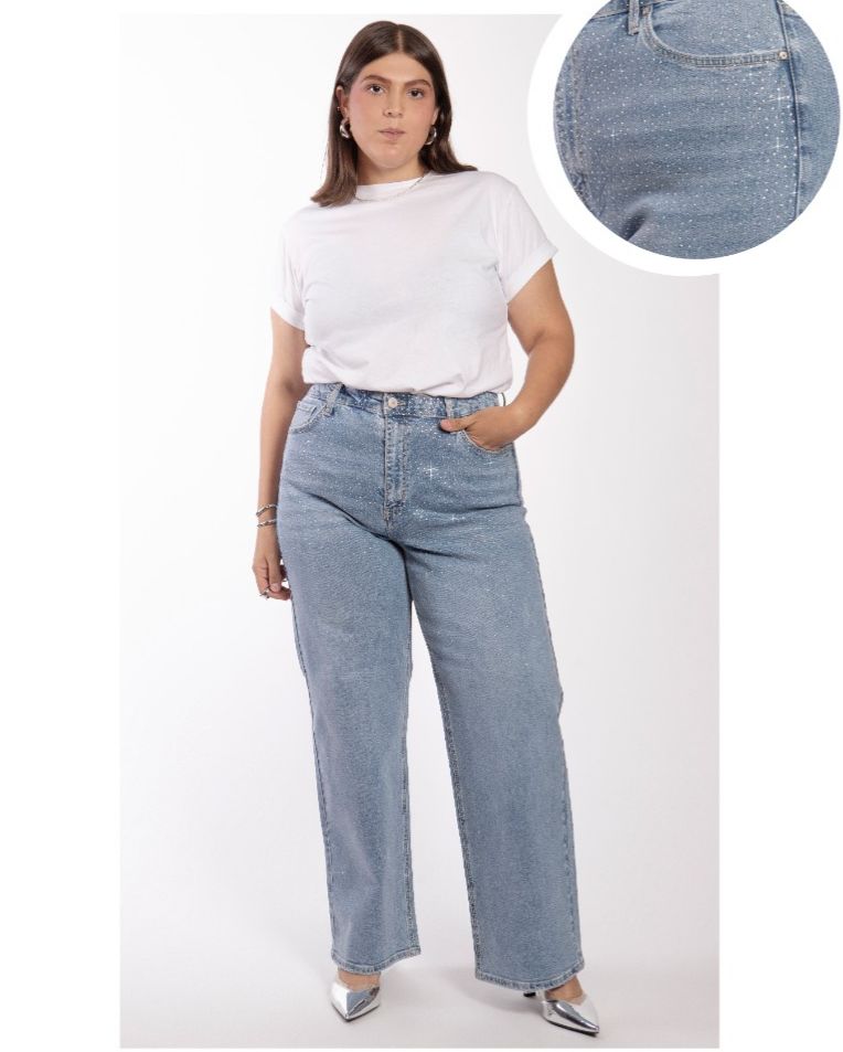 Jeans wide con pedrería