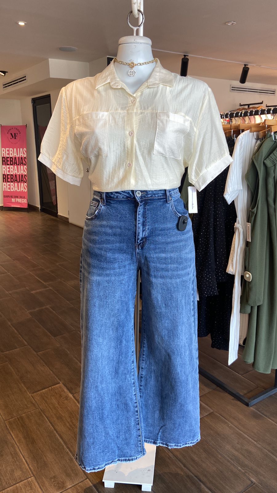 Blusa camisera manga Corta