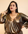 Blusa con efecto brilloso