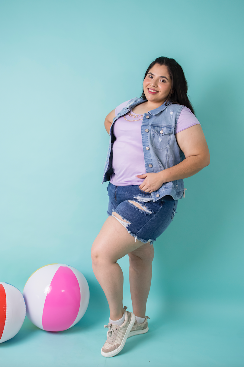 Blusa casual con cadena