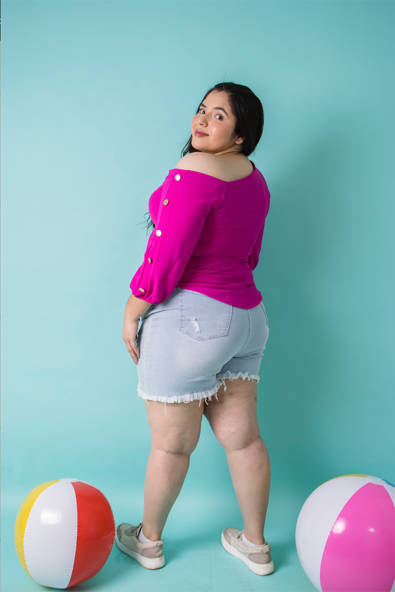 Short biker con roturas