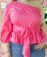 Blusa pemplum con una manga