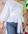 Blusa pemplum con una manga