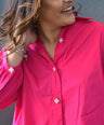 Blusa camisera con botón de perlas