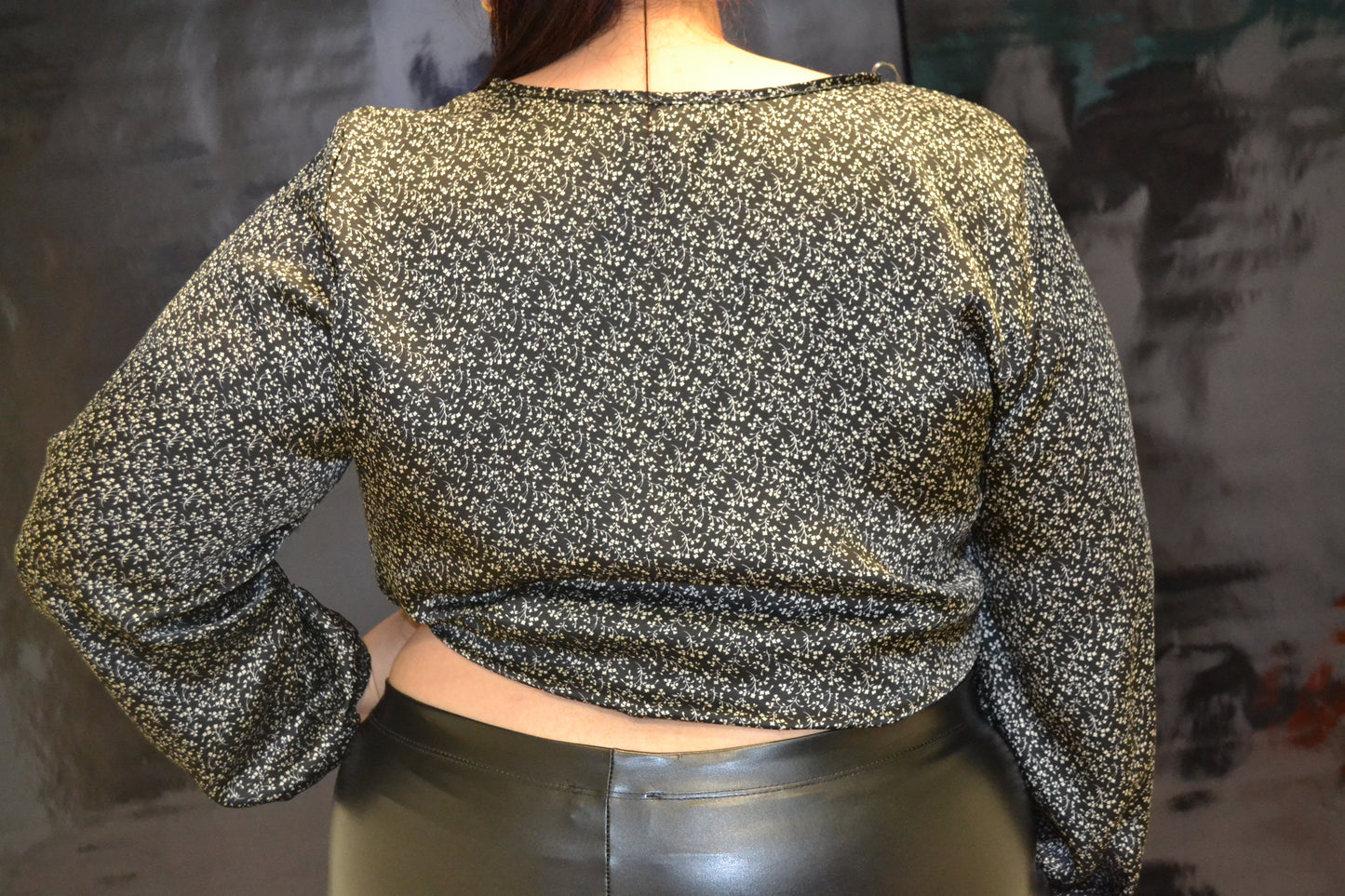 Blusa tipo crop top estampada