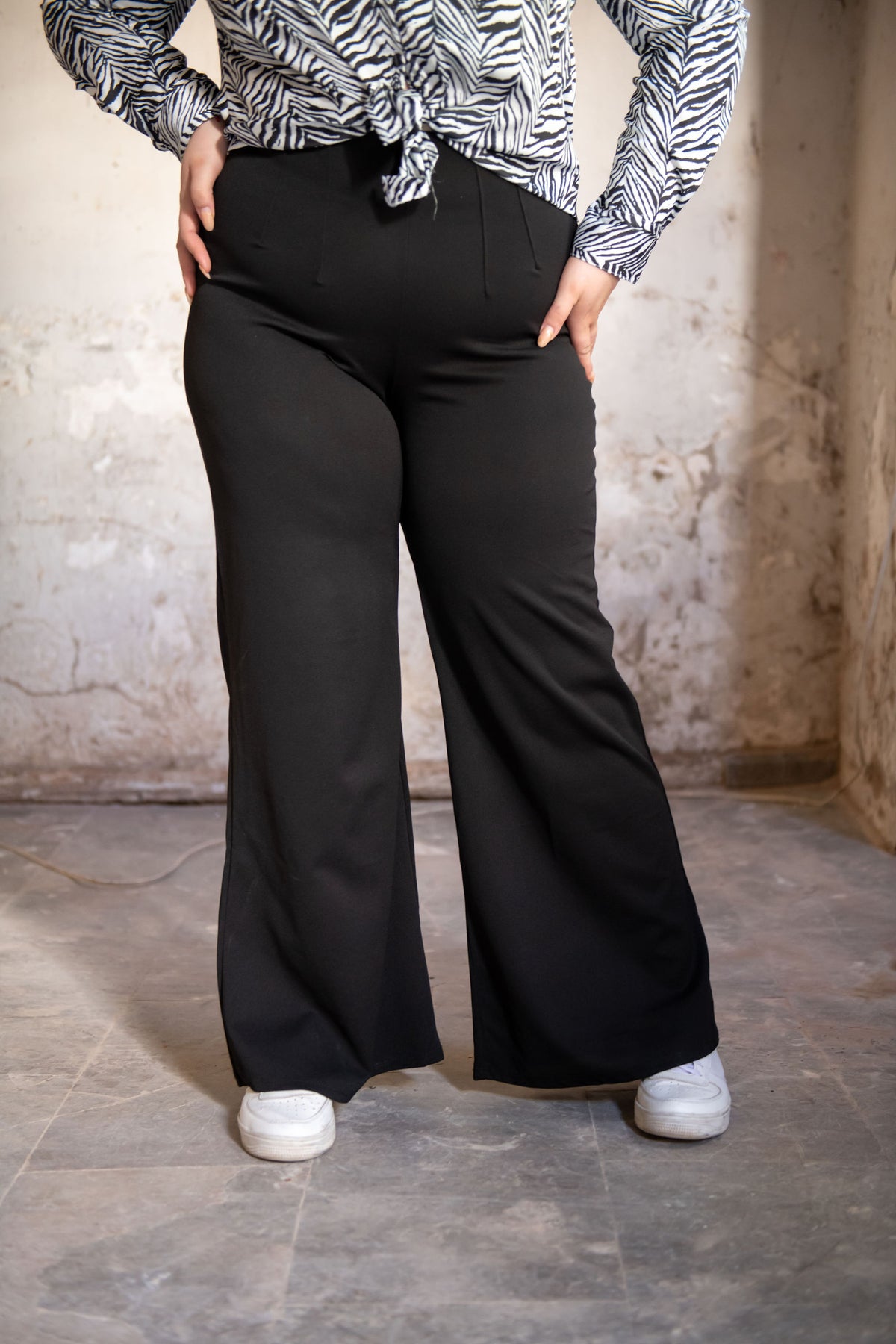 Pantalon vestir corte flare MF Maria Ferre