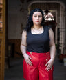 Blusa de tirante con plumas