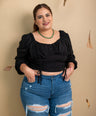 Blusa tipo croptop manga larga