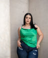 Blusa satín de tirante con perlas