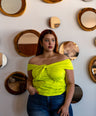 Blusa satin con escote
